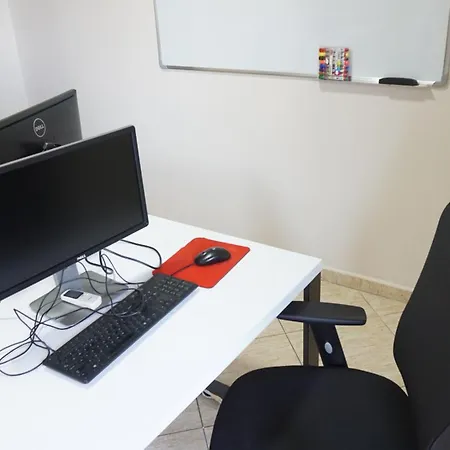 Lejlighed Aksi - Center Dedicated Workspace